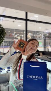 🌸Дорогие жители Гродно и его гости, у нас отличная новость для вас!🌸

Теперь вы можете приобрести наши парфюмерные воды не только в нашем интернет-магазине, но и на островках парфюмерии в торговых центрах нашего города.

🥰Азалия - это белорусская парфюмерная фабрика, которая производит качественный и доступный парфюм с 1995 года. Мы используем только лучшие компоненты из Франции и Швейцарии.

У нас вы найдете большой выбор мужских и женских ароматов для любого случая и настроения. От классических до эксклюзивных, от легких до насыщенных, от цветочных до древесных.

🛍️Приходите на островки парфюмерии Laroma и попробуйте наши ароматы. Мы уверены, что вы найдете свой идеальный парфюм, который подчеркнет вашу индивидуальность и стиль.

Ждем вас по адресам:
ТЦ «Парус», ул. Огинского 12
ТЦ «Old City», ул. Дубку 17
ТЦ «Корона», пр. Космонавтов, 81
ТРК «Trinity», пр. Я. Купалы 87

Не упустите возможность порадовать себя и своих близких качественным и оригинальным парфюмом от Азалия!🎁

#Азалия #парфюмерия #Гродно #новинка #подарок #аромат #белорусскийбренд